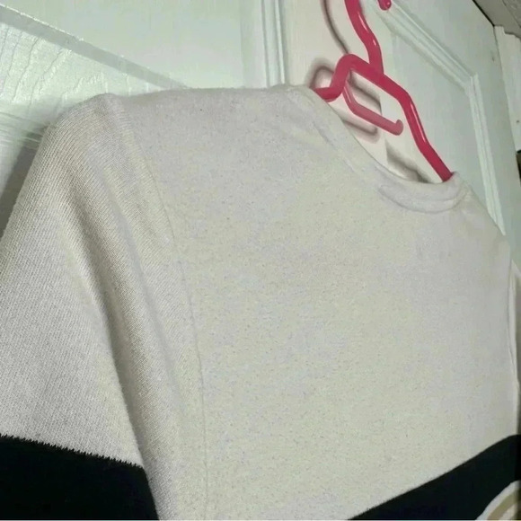 Alia Shirt Striped 3/4 Sleeves Tan/White/Black Size Medium - Picture 13 of 16